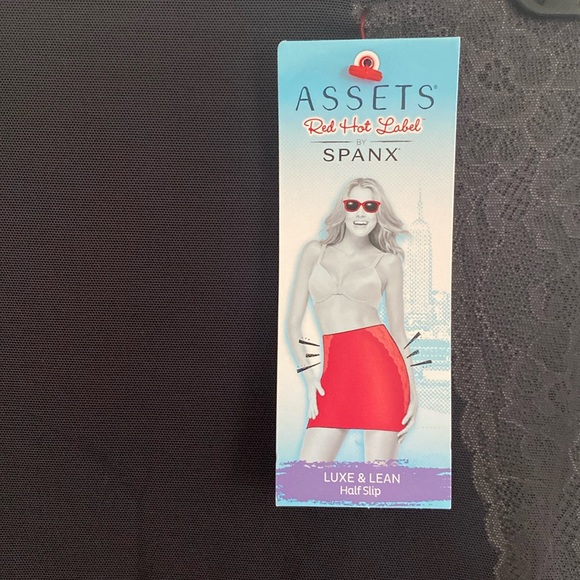 New Assets Red Hot Label by SPANX Luxe & Lean Half Slip Shaper Black XL - Picture 2 of 9